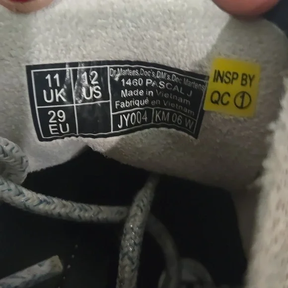 Dr. Martens Kids Shoes Size 12 Toddler in Silver and Black Suede - Picture 4 of 5